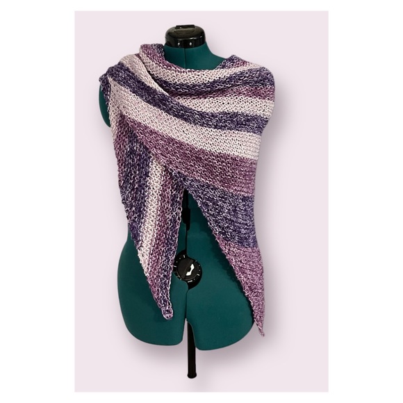 Handmade Hand Crafted Knit triangle Shawl/Scarf Purple multicolored - Picture 6 of 6
